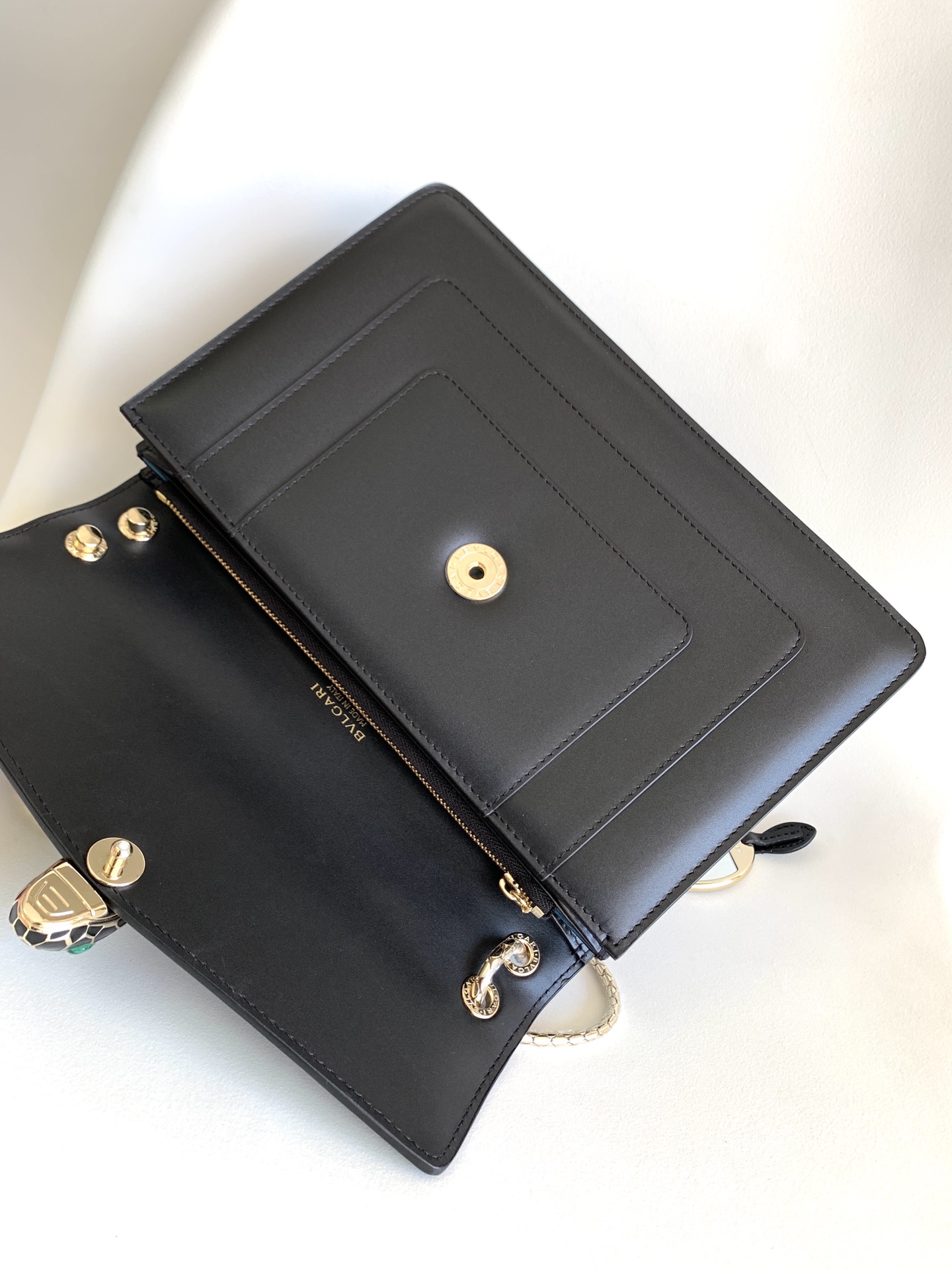 [TOP] BVLGARI Serpenti Forever Crossbody Bag 27.5x18x7cm - Black