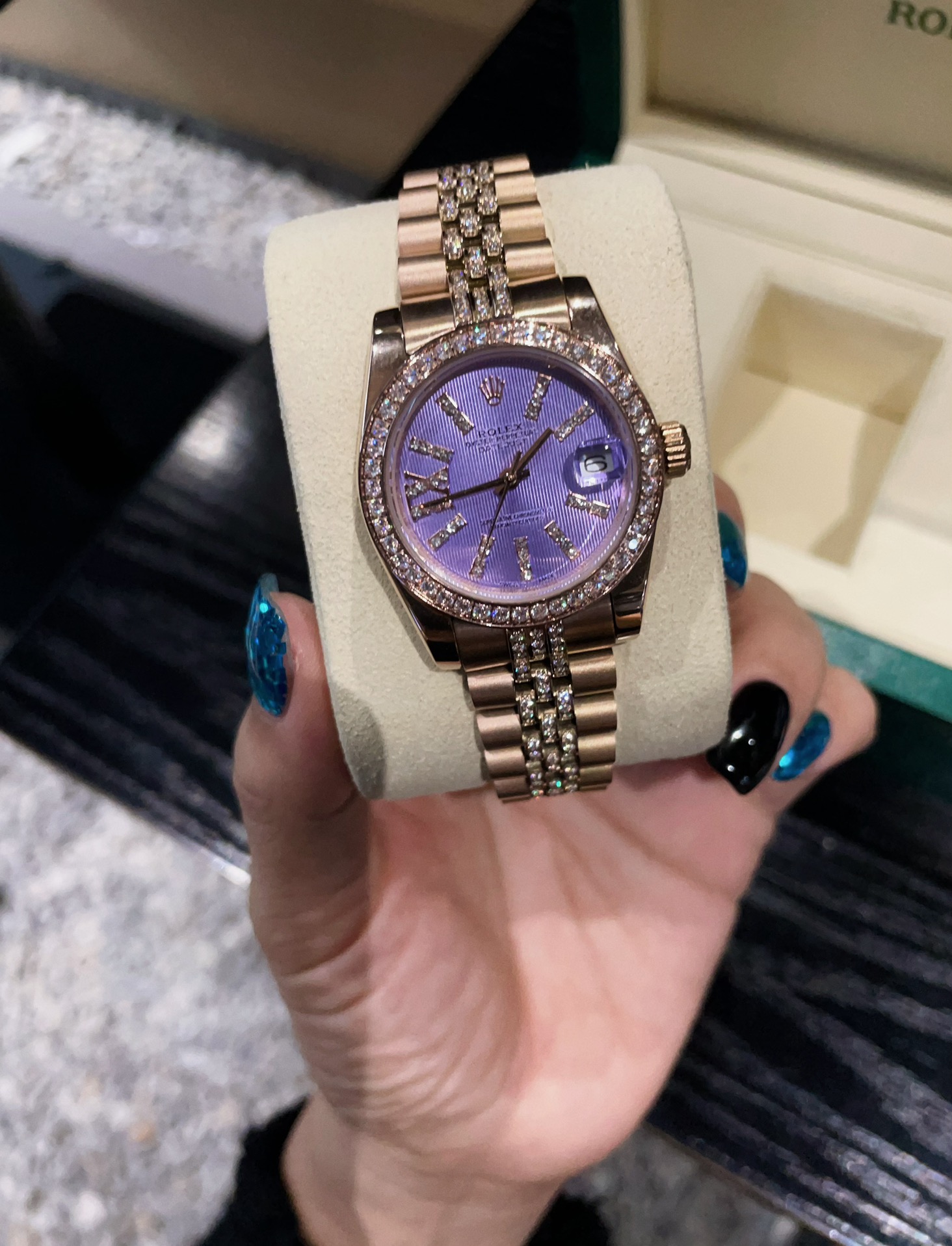[TOP] ROLEX Purple Dial Watch 31mm - Rose Gold