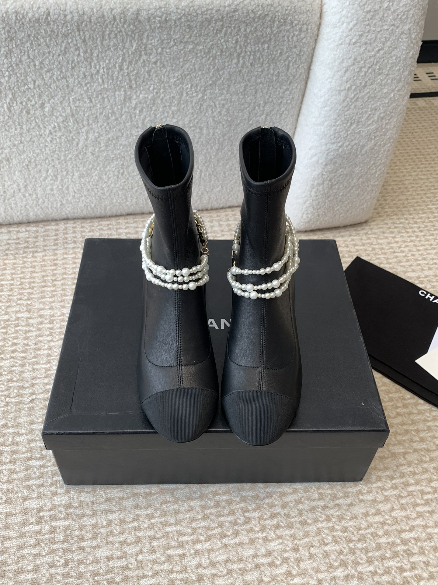 [TOP] CHANEL CC Boots with Pearls - Black & White