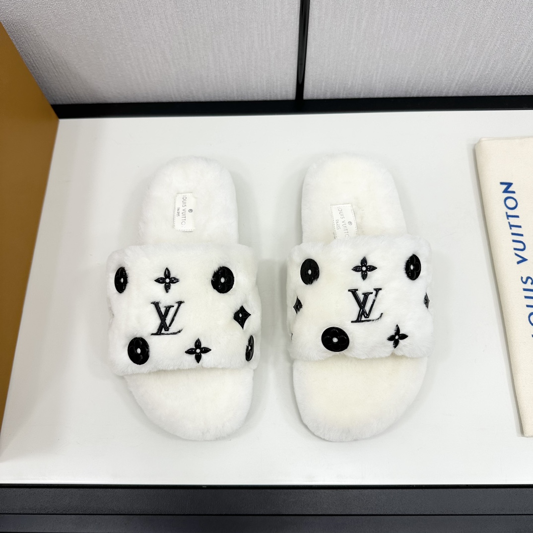[TOP] Louis Vuitton LV Monogram Fur Slippers - 5 Colors