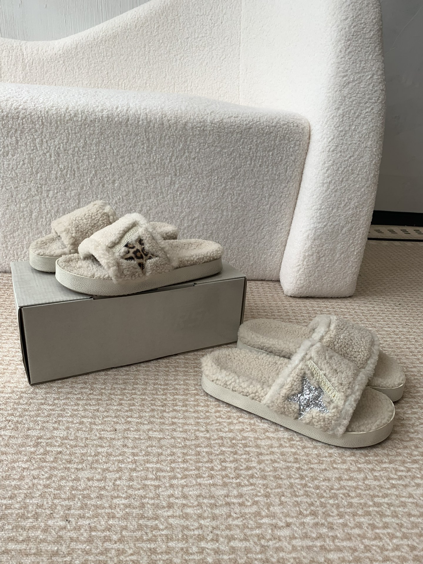 [TOP] GGDB Lambswool Slippers - Beige