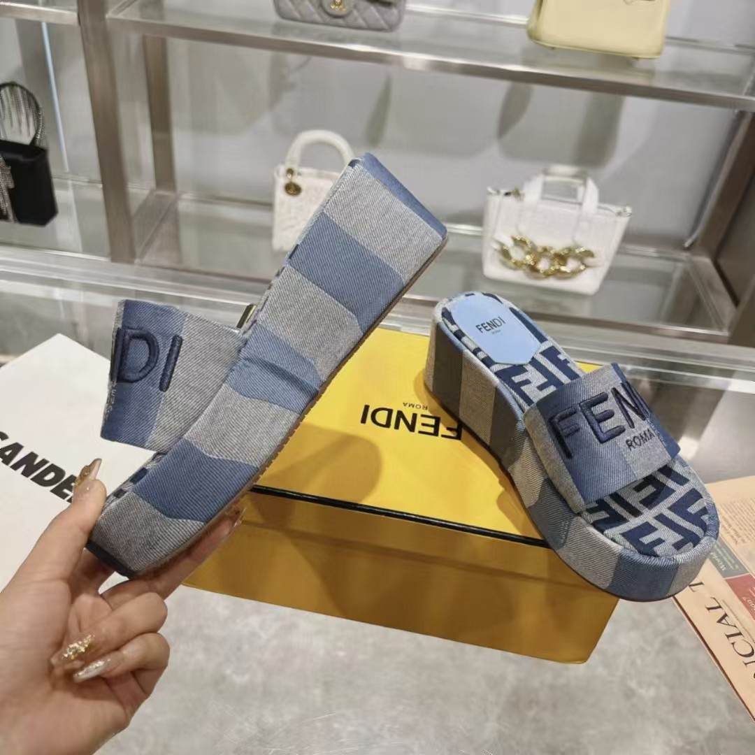 [TOP] FENDI FF Logo Slippers - Denim