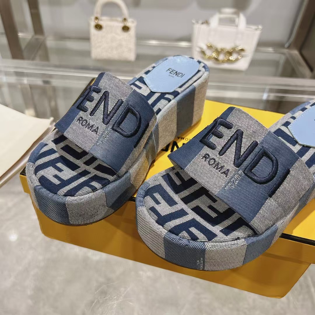 [TOP] FENDI FF Logo Slippers - Denim