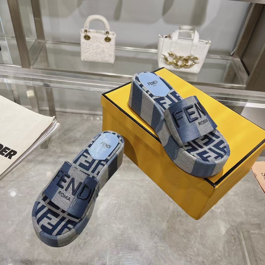 [TOP] FENDI FF Logo Slippers - Denim