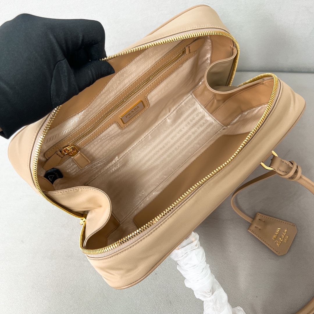 [Top] PRADA Nylon Antique Bag 25x14.5x7.5cm /30x17.5x9cm - 3 Colour