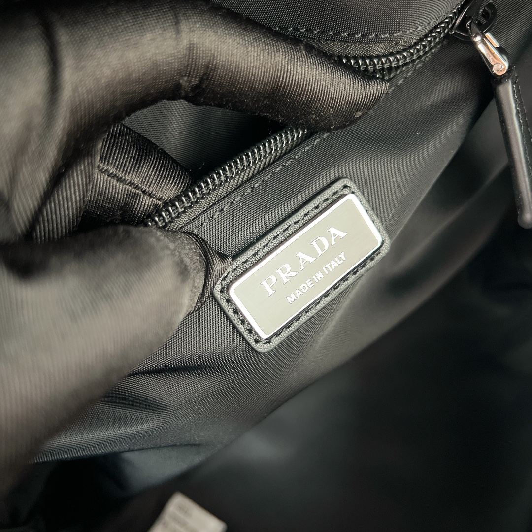 [TOP] PRADA Nylon Shoulder Bag 29x23x15cm - 2 Colour