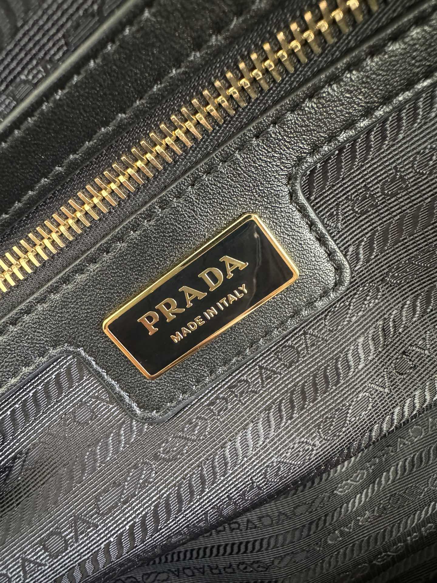 [Top] PRADA Nylon Antique Bag 25x14.5x7.5cm /30x17.5x9cm - 3 Colour