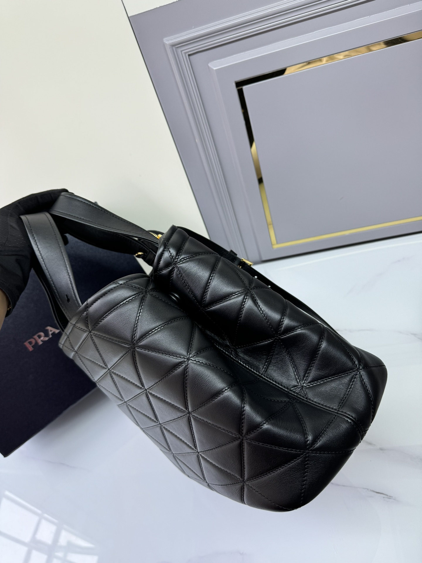 [TOP] PRADA Diamond-Shaped Cowhide Bag 26x17x13.5cm/35x22x15cm/38x25x17.5cm - Black
