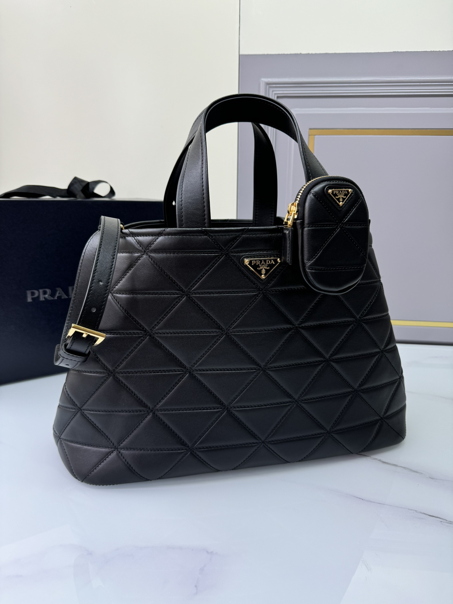 [TOP] PRADA Diamond-Shaped Cowhide Bag 26x17x13.5cm/35x22x15cm/38x25x17.5cm - Black