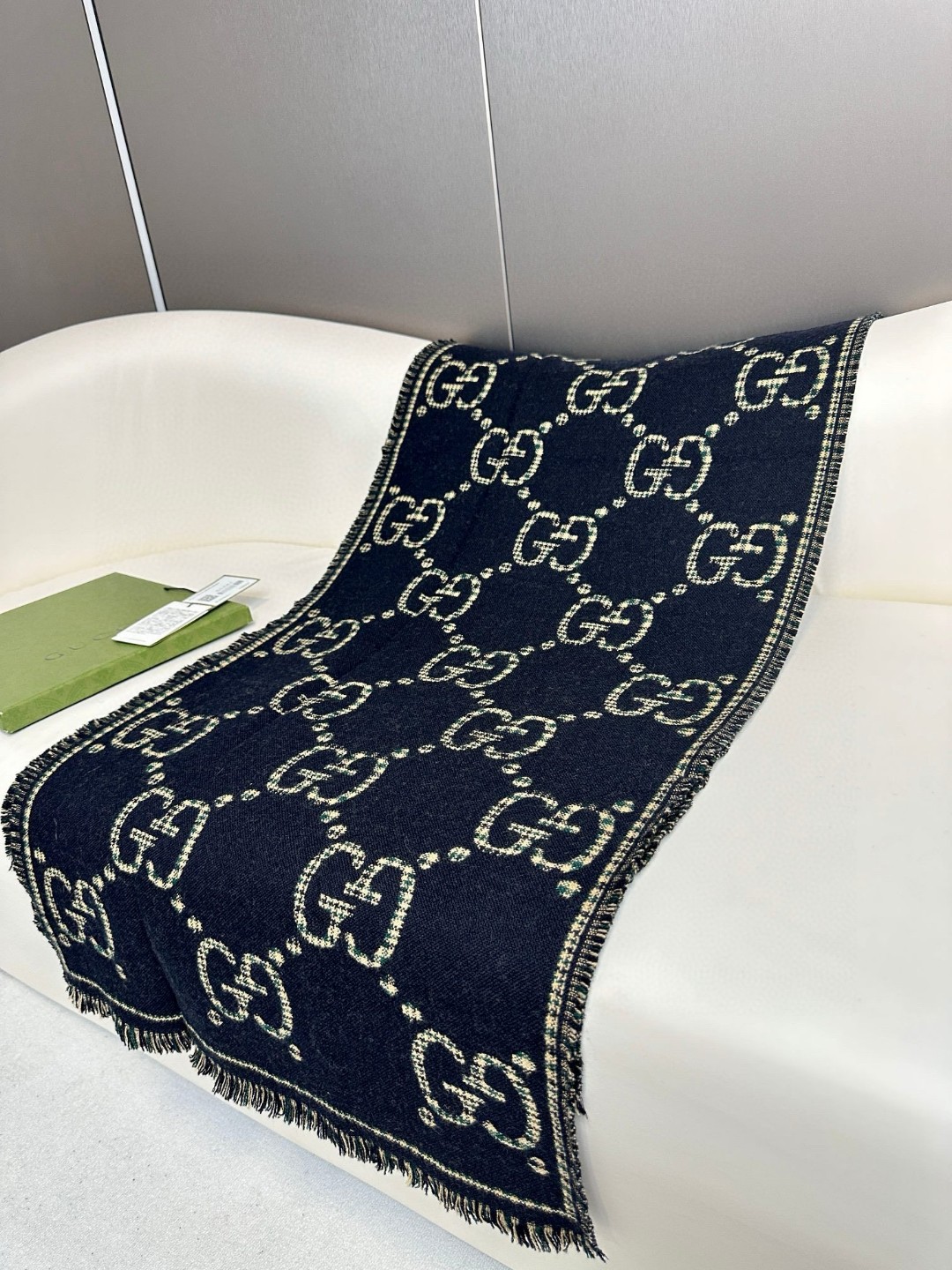 [TOP] GUCCI Scarf 47×180 cm - 3 Color