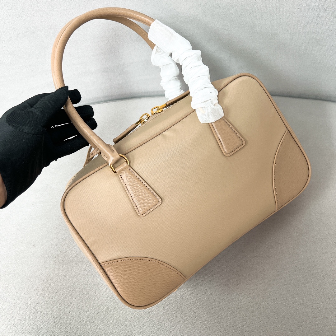 [Top] PRADA Nylon Antique Bag 25x14.5x7.5cm /30x17.5x9cm - 3 Colour