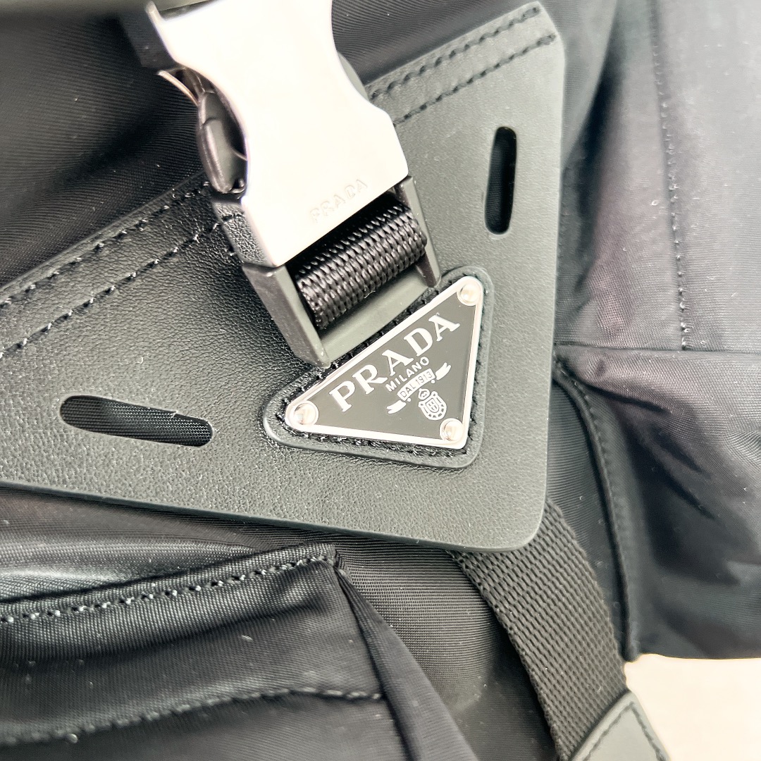 [TOP] PRADA Nylon Shoulder Bag 29x23x15cm - 2 Colour