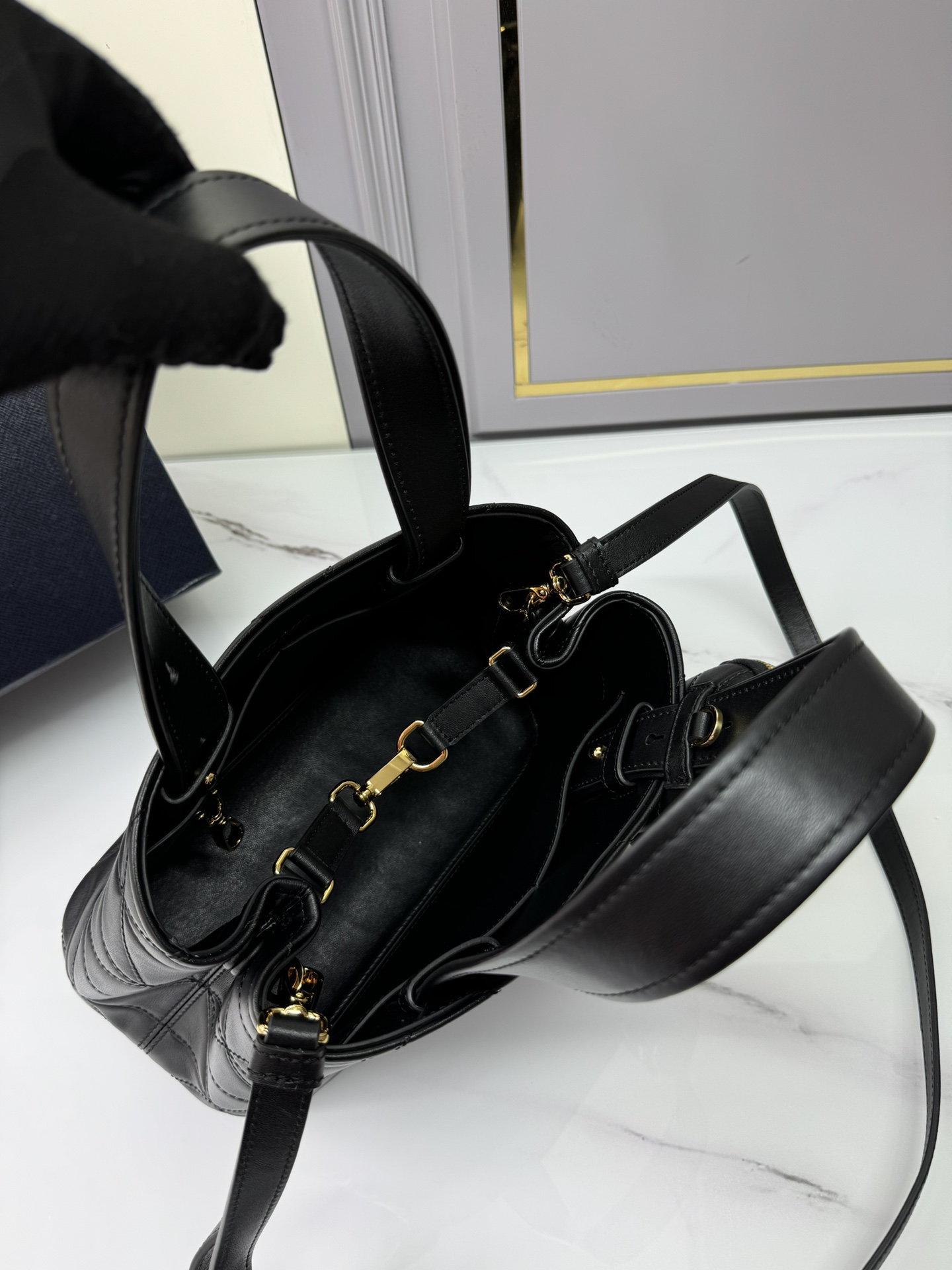 [TOP] PRADA Diamond-Shaped Cowhide Bag 26x17x13.5cm/35x22x15cm/38x25x17.5cm - Black