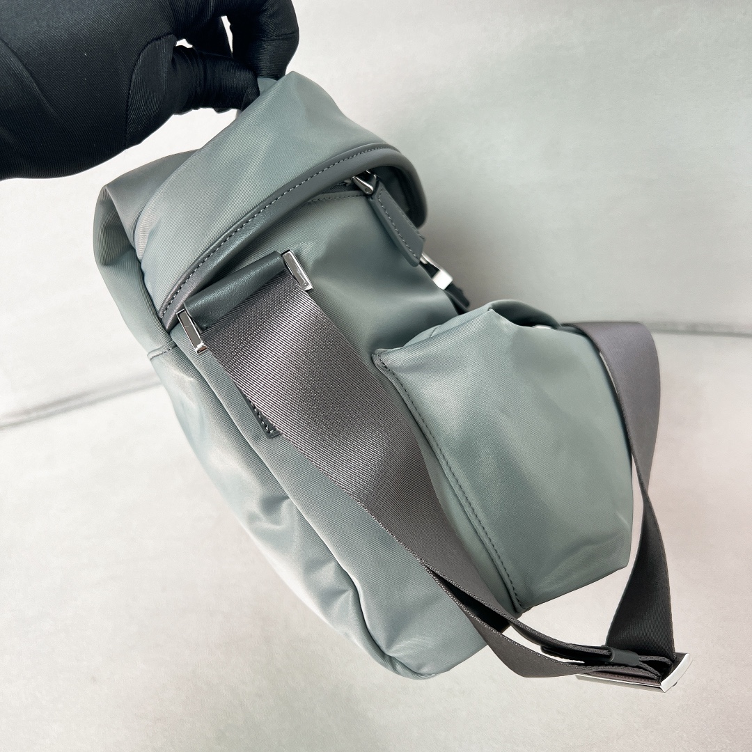 [TOP] PRADA Nylon Shoulder Bag 29x23x15cm - 2 Colour