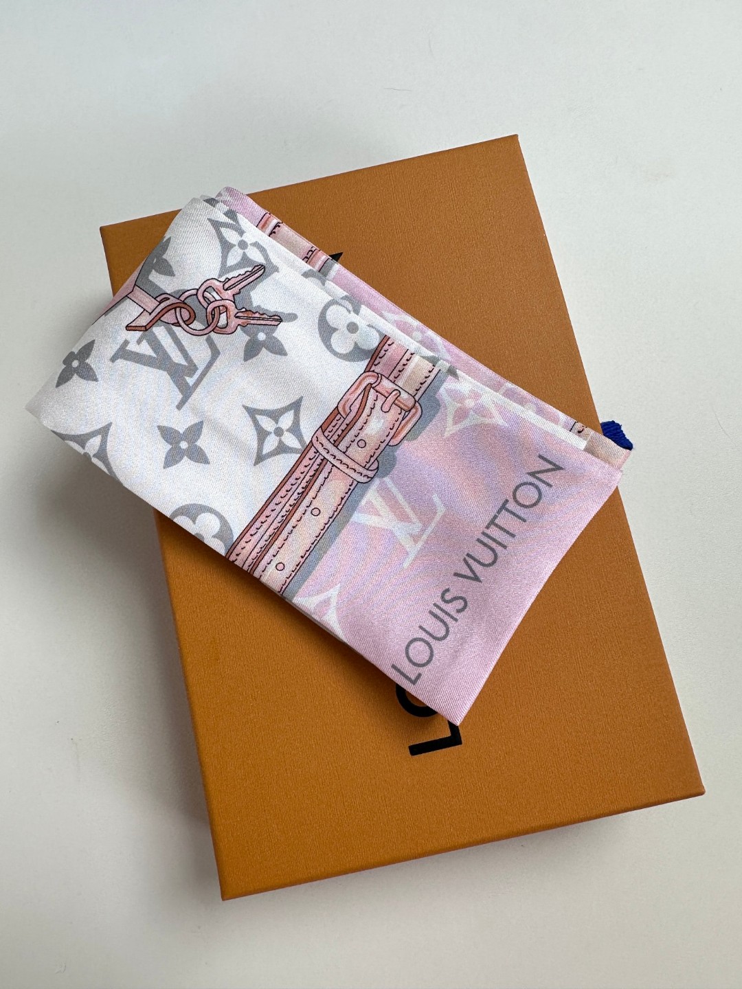 [TOP] Louis Vuitton LV Monogram Ribbon Scarf 120x8cm - 3 Color - 711 Luxury