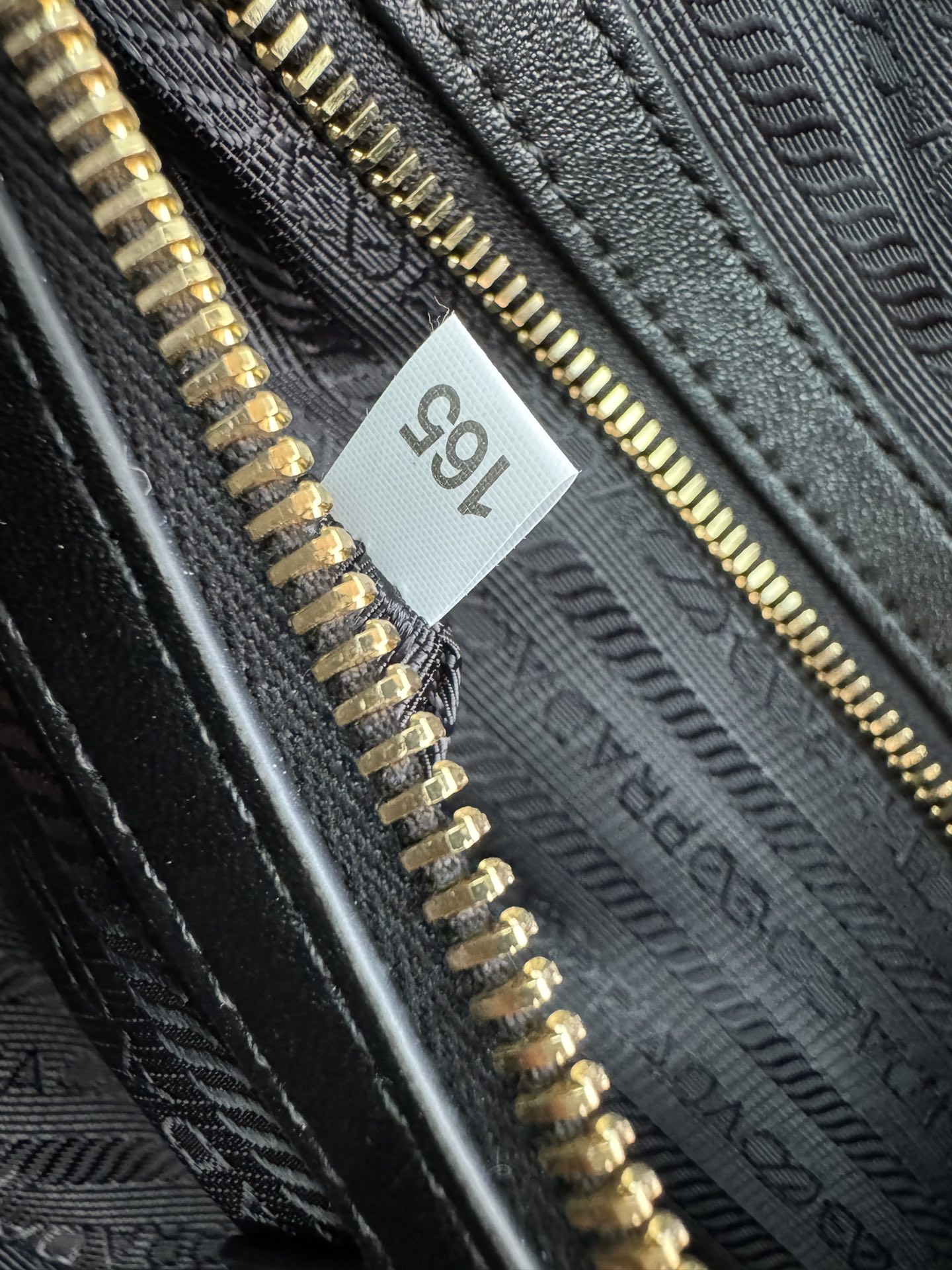 [Top] PRADA Nylon Antique Bag 25x14.5x7.5cm /30x17.5x9cm - 3 Colour