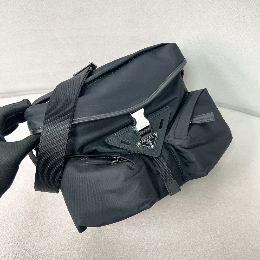 [TOP] PRADA Nylon Shoulder Bag 29x23x15cm - 2 Colour