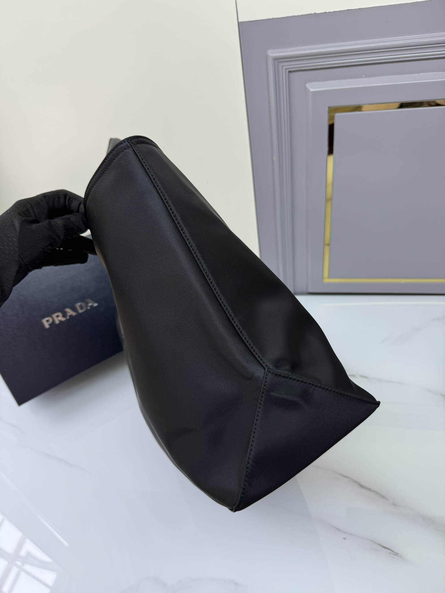 [TOP] PRADA Nylon Tote Bag 43x31x15cm - 2 Colour