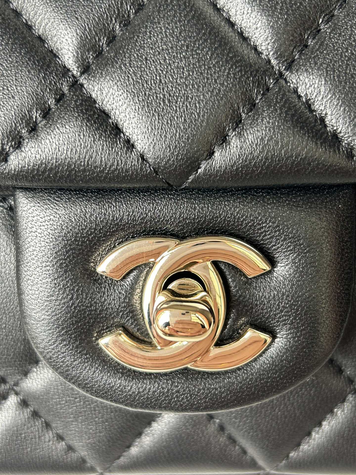 [TOP] CHANEL 21K Mini CF Handle Bag 20x12x6cm - 17 Colors - 711 Luxury
