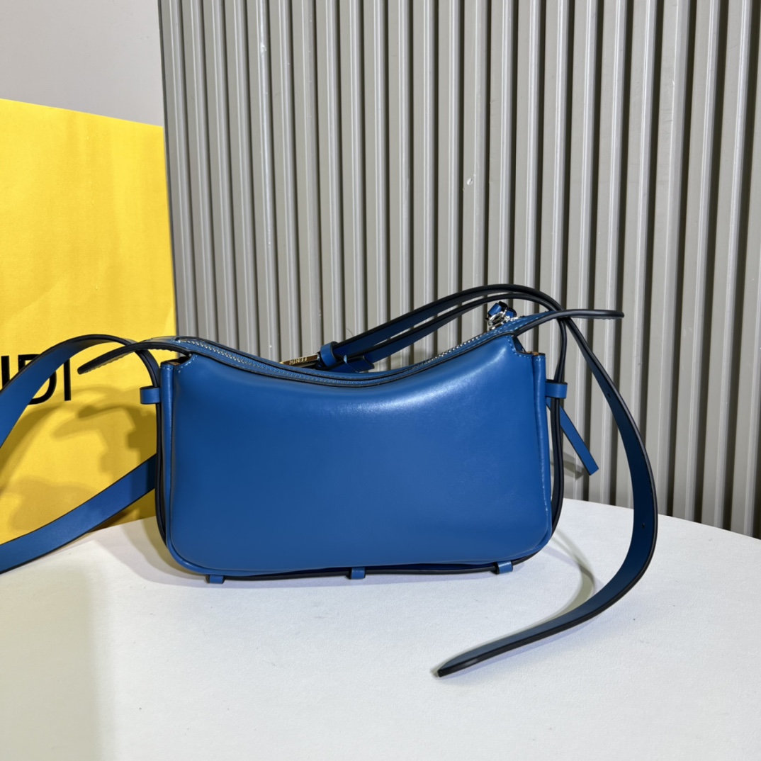 [TOP] FENDI Simply Fendi  Shoulder Bag 34.5/20/4.5cm -Blue