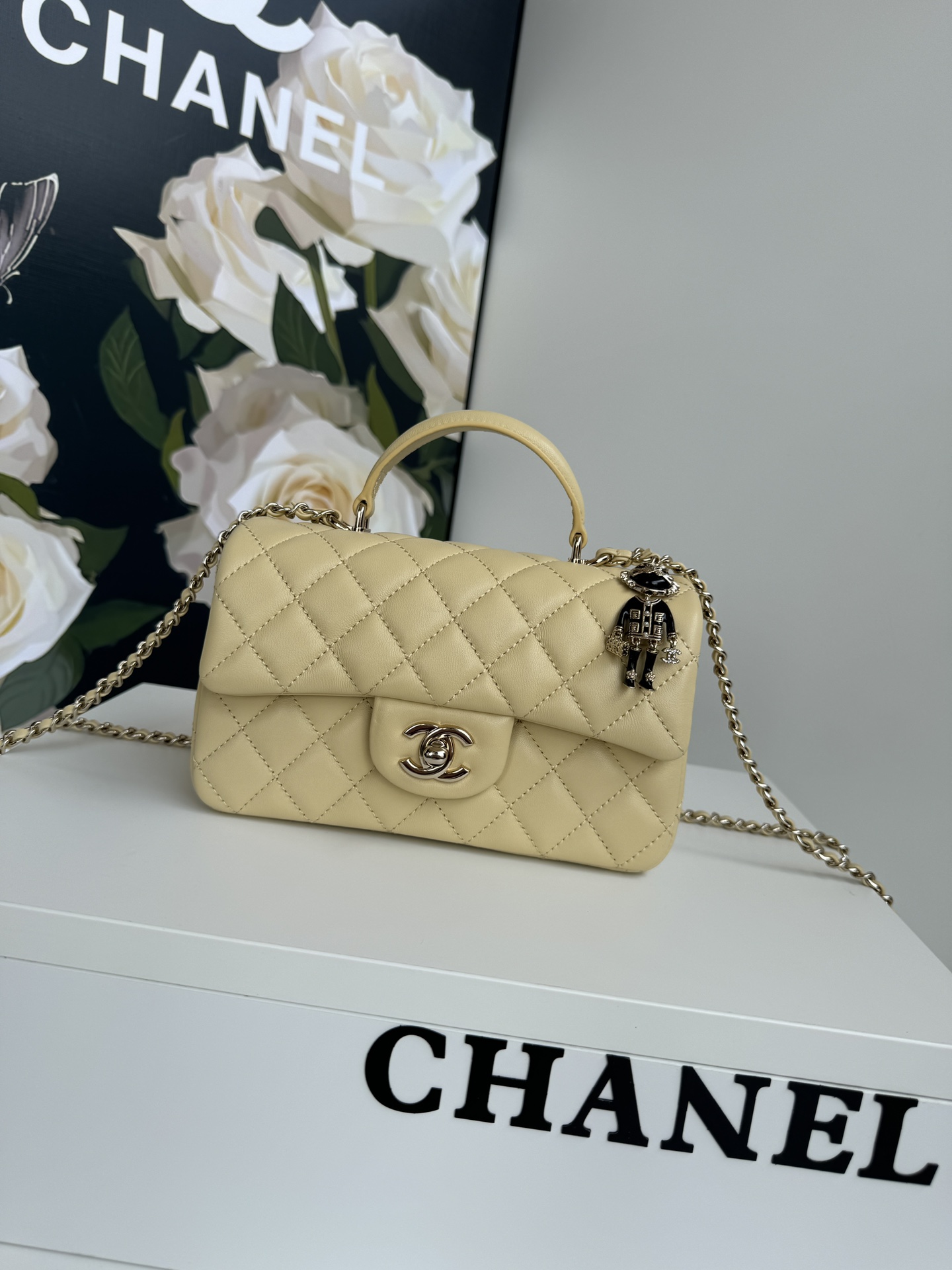 [TOP] CHANEL 21K Mini CF Handle Bag 20x12x6cm - 17 Colors - 711 Luxury