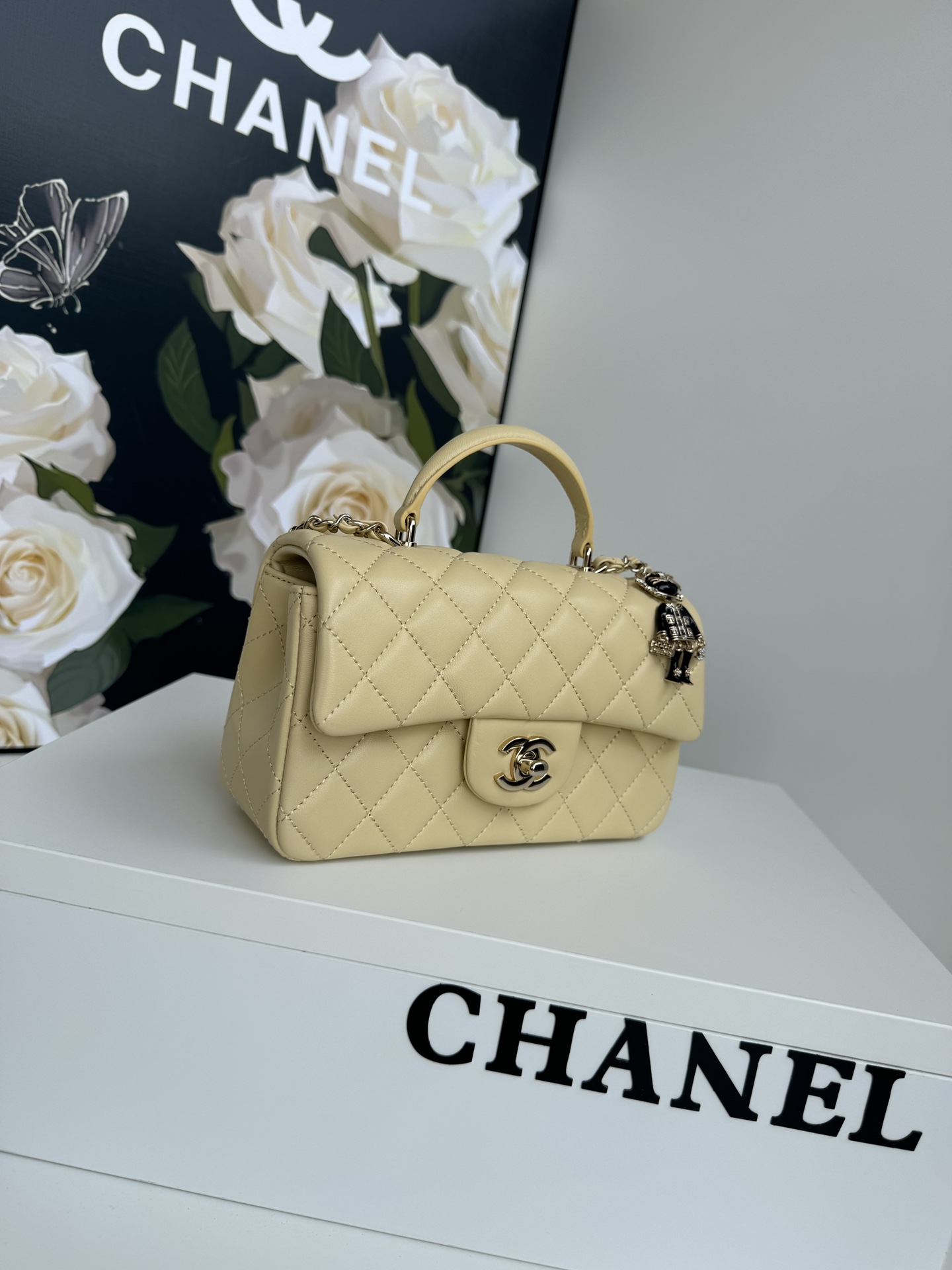 [TOP] CHANEL 21K Mini CF Handle Bag 20x12x6cm - 17 Colors - 711 Luxury