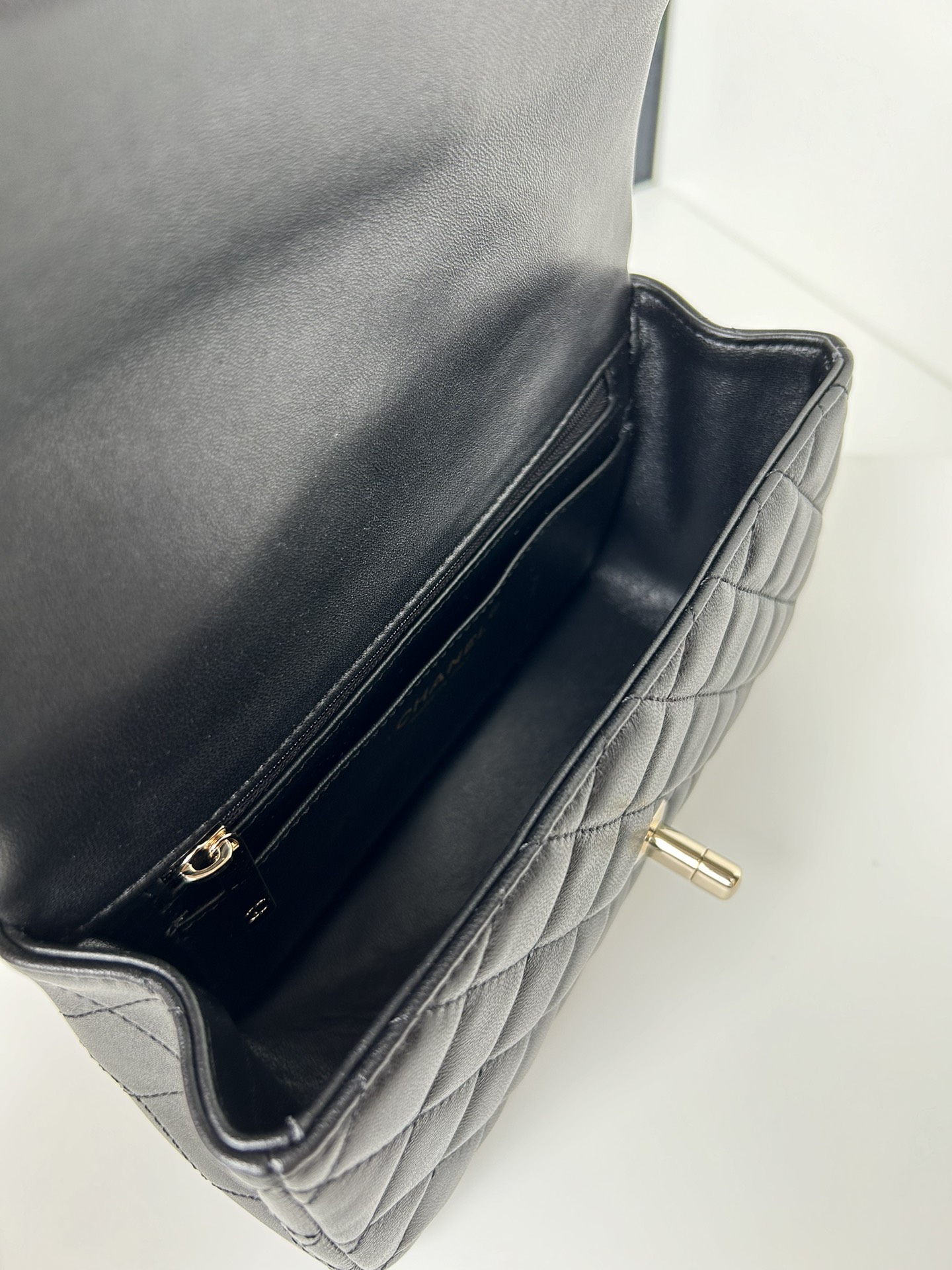 [TOP] CHANEL 21K Mini CF Handle Bag 20x12x6cm - 17 Colors - 711 Luxury