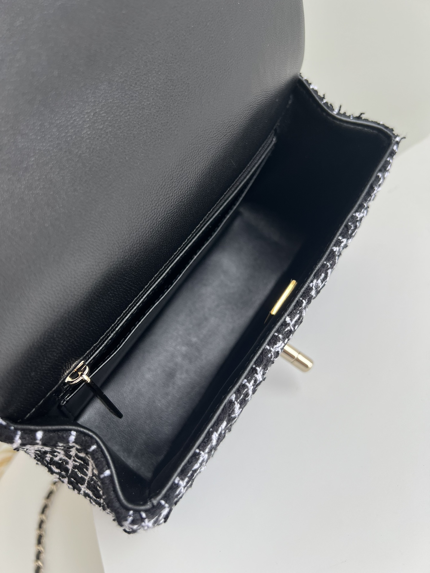 [TOP] CHANEL 21K Mini CF Handle Bag 20x12x6cm - 17 Colors - 711 Luxury