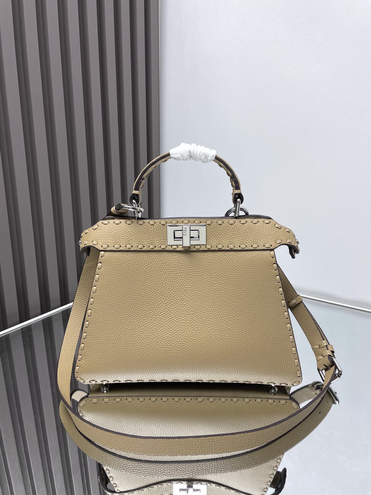[TOP] FENDI Peekaboo  ISeeU Bag Small 27*21*11cm -Khaki