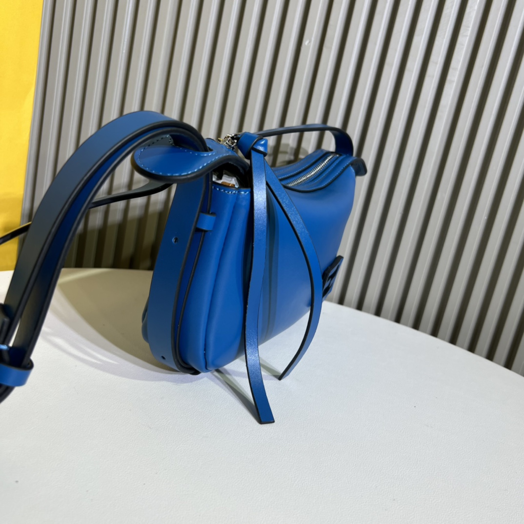 [TOP] FENDI Simply Fendi  Shoulder Bag 34.5/20/4.5cm -Blue