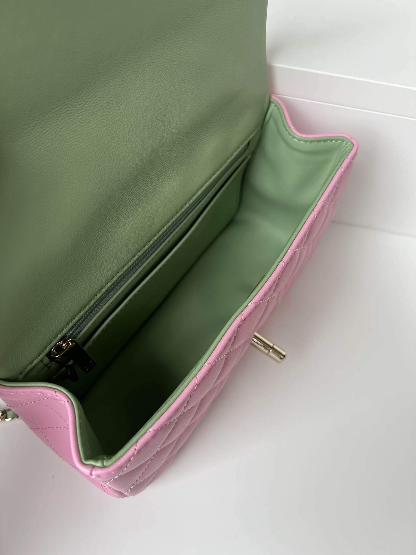 [TOP] CHANEL 21K Mini CF Handle Bag 20x12x6cm - 17 Colors - 711 Luxury