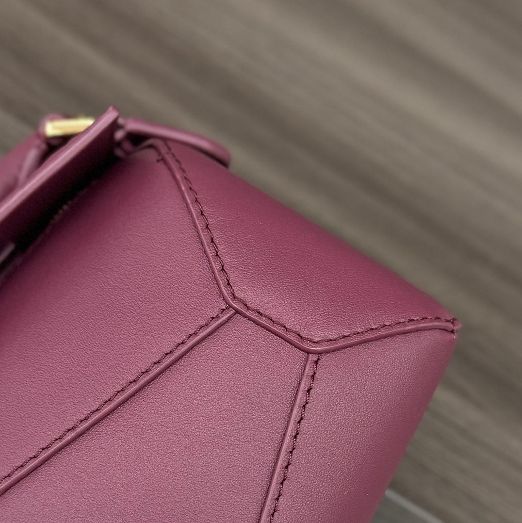 [TOP] LOEWE Mini Puzzle Bag Anagram 18*12.5*8CＭ - Red