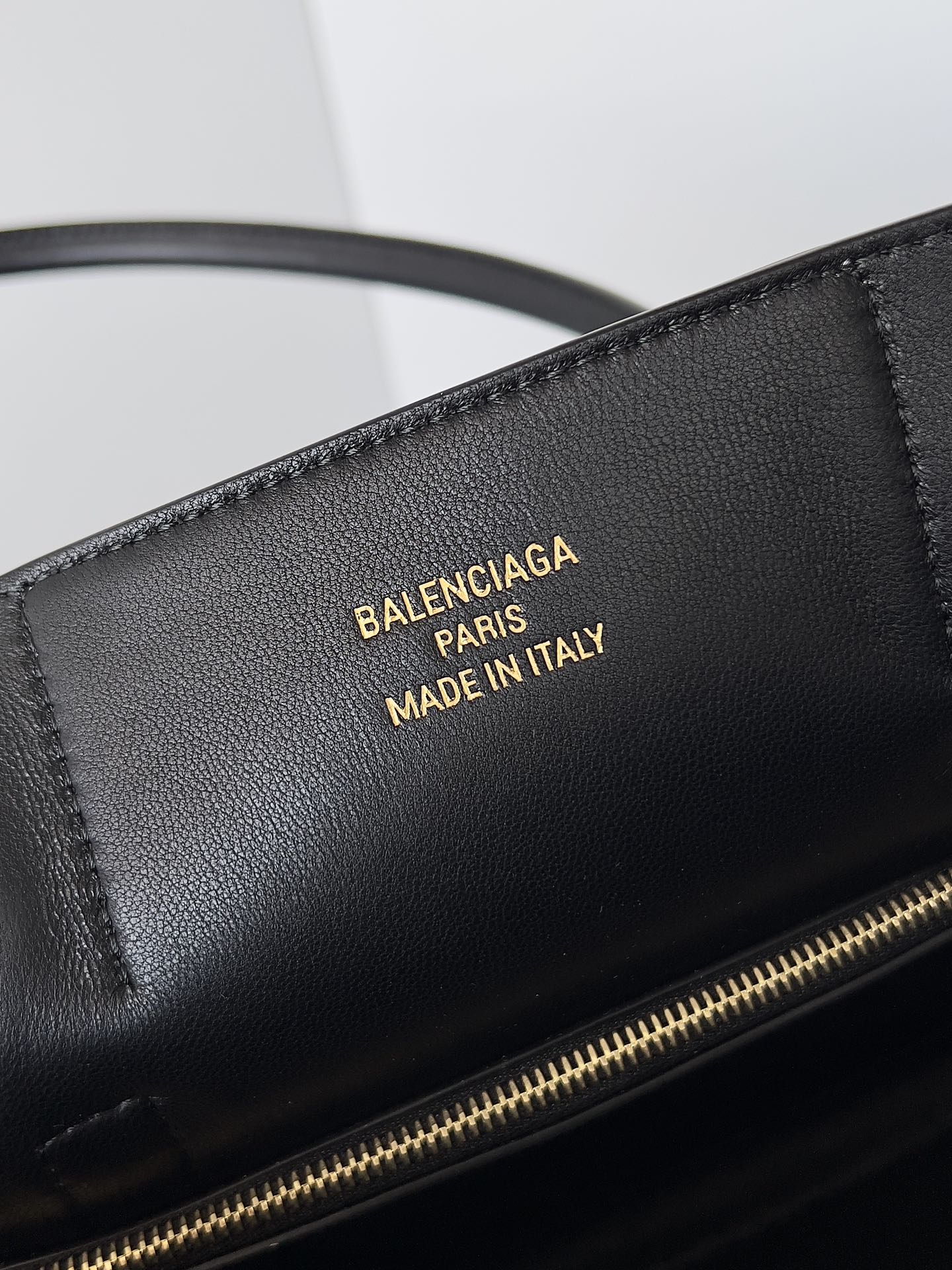 [TOP] BALENCIAGA Bel-Air Sheepskin Bag 25.9*28.9*16cm - Black