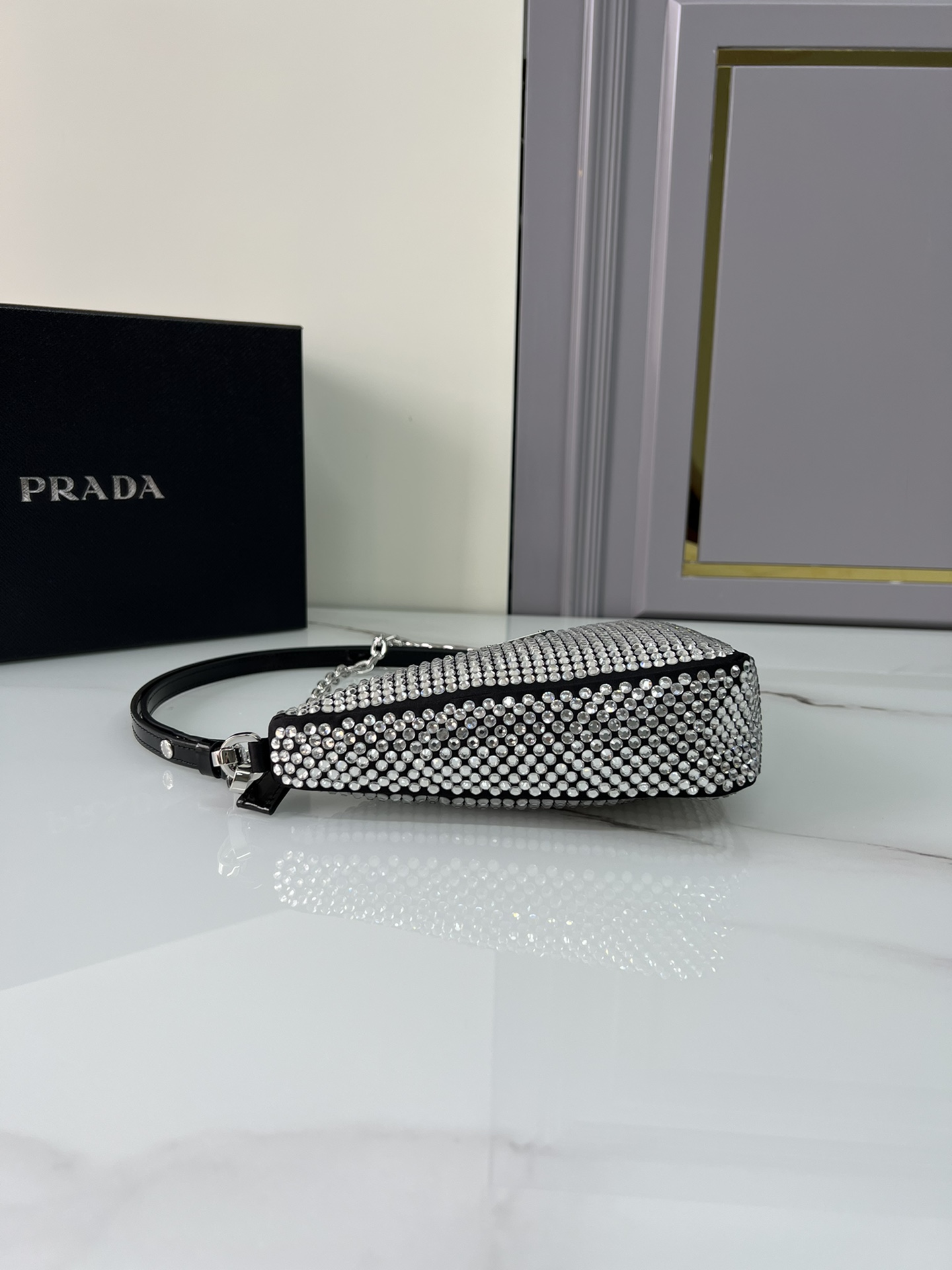 [TOP] PRADA Triangle Bag with Crystal Decoration Mini 26x15x6cm -Silver