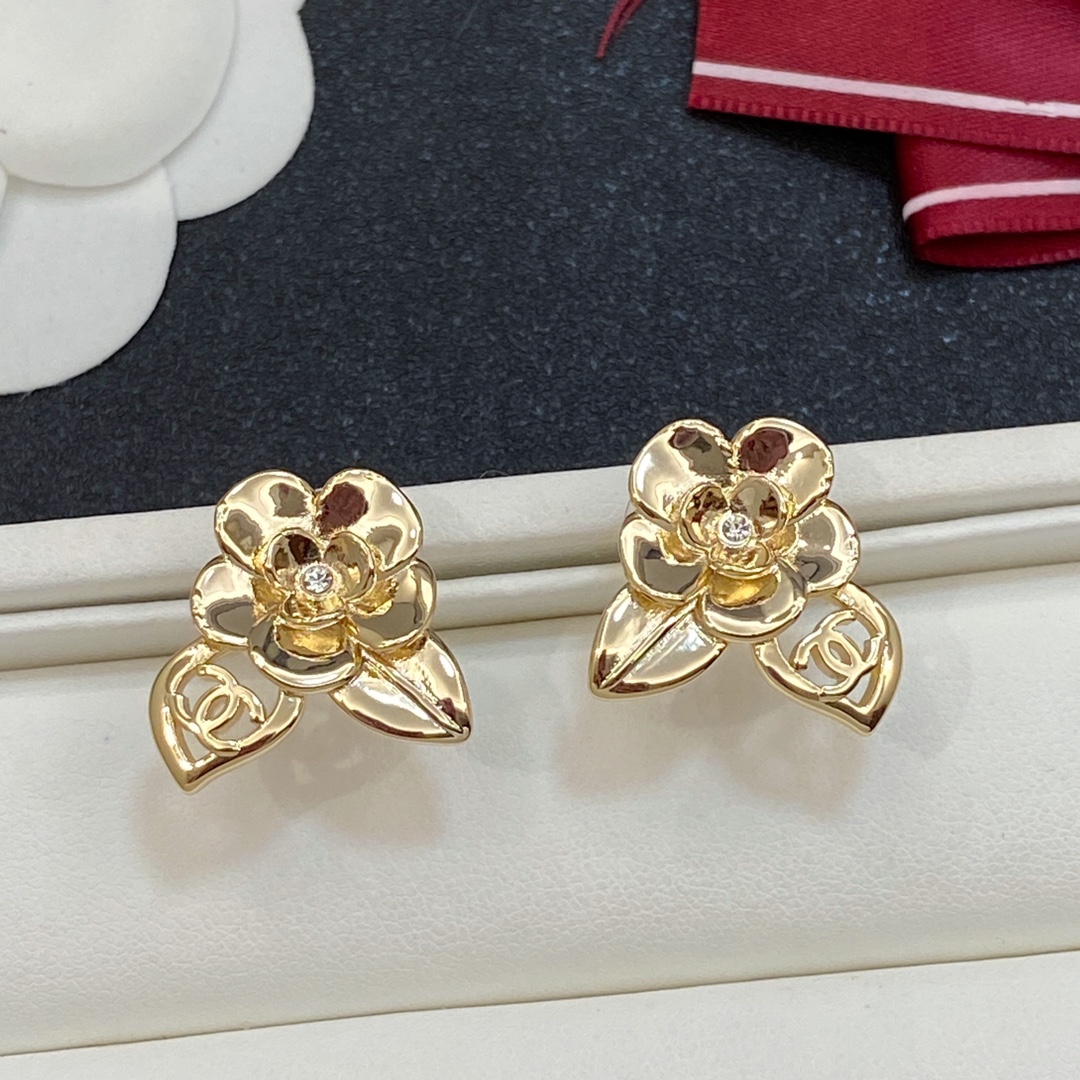 [TOP] CHANEL CC Flower Earrings - Gold