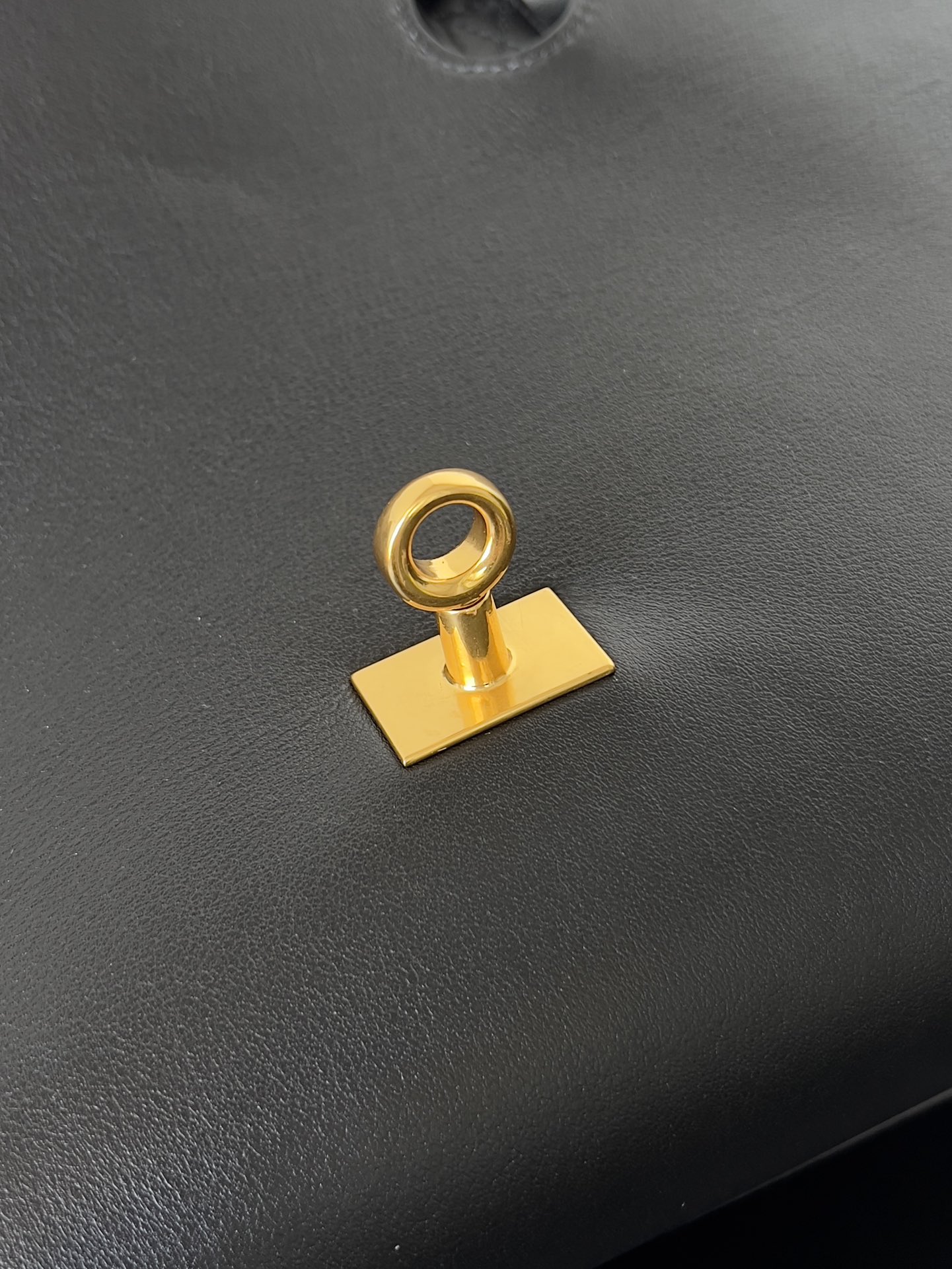 [TOP] BALENCIAGA Bel-Air Sheepskin Bag 25.9*28.9*16cm - Black