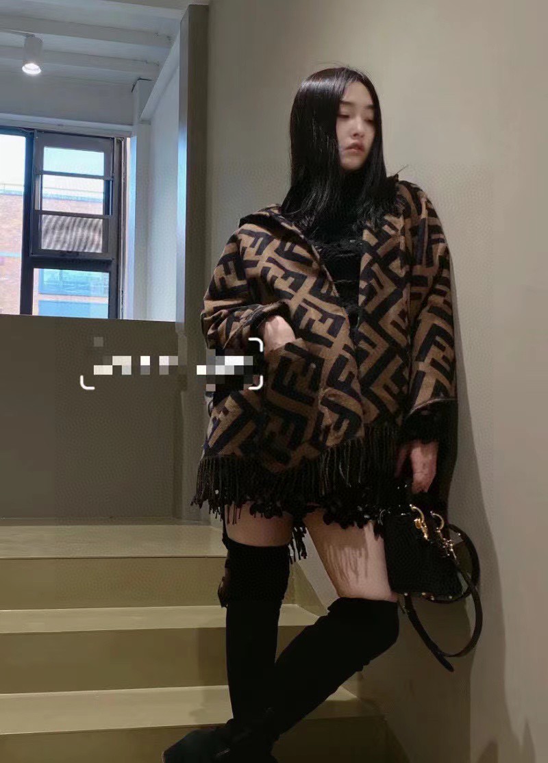 [TOP] FENDI FF Hooded Cape Shawl - Brown