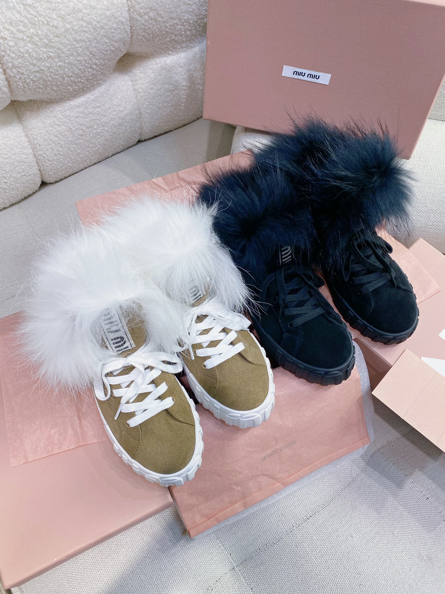 [TOP] Miu Miu Sheepskin Fur Snow Shoes - 2 Color