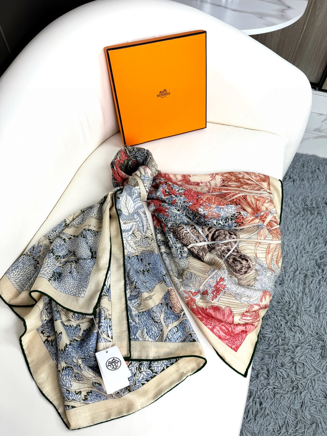 [TOP] HERMES Cashmere Square Scarf 140 x 140 cm - 2 Colours