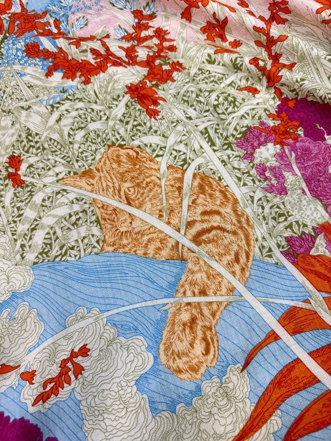 [TOP] HERMES Cashmere Square Scarf 140 x 140 cm - 2 Colours