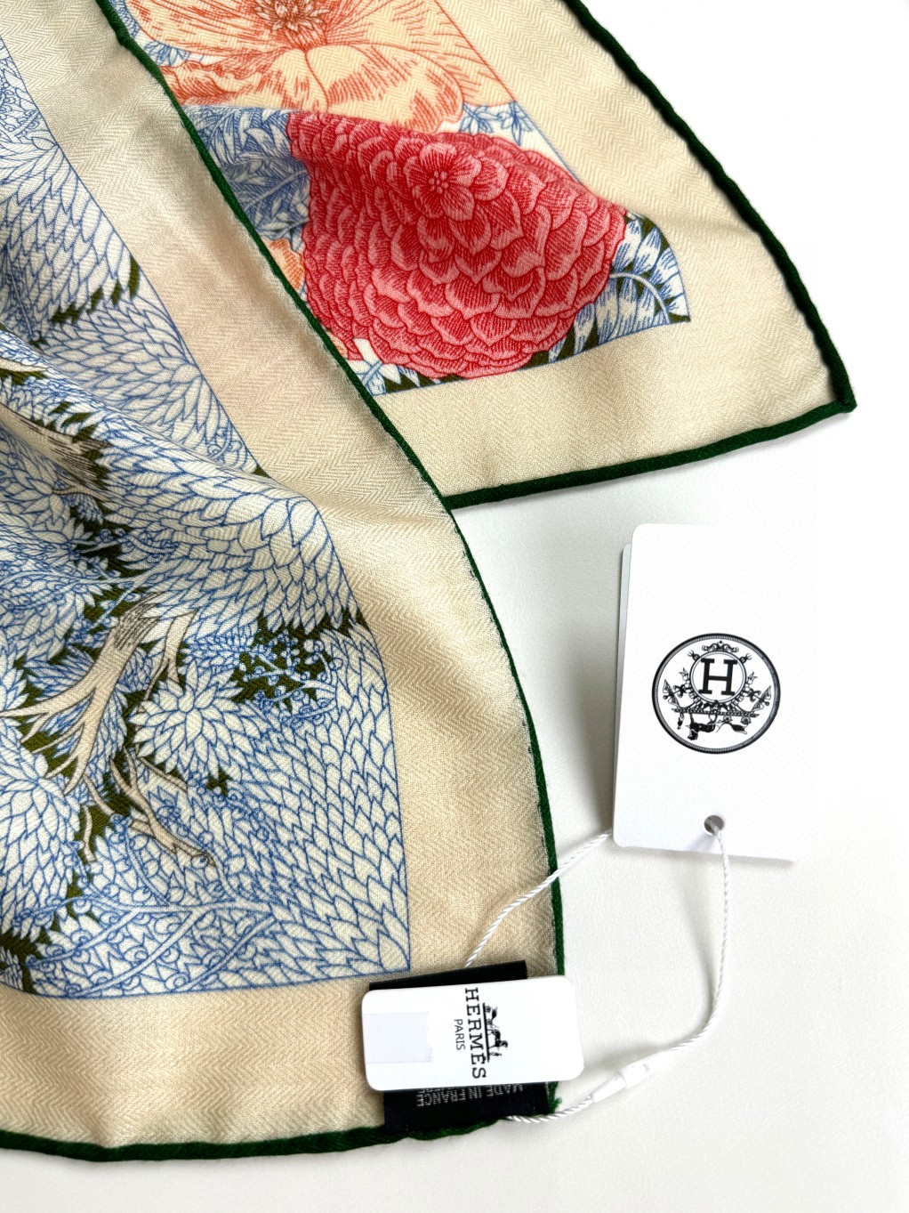[TOP] HERMES Cashmere Square Scarf 140 x 140 cm - 2 Colours