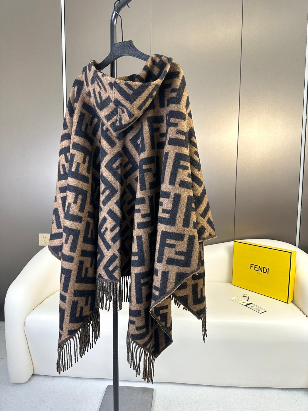 [TOP] FENDI FF Hooded Cape Shawl - Brown