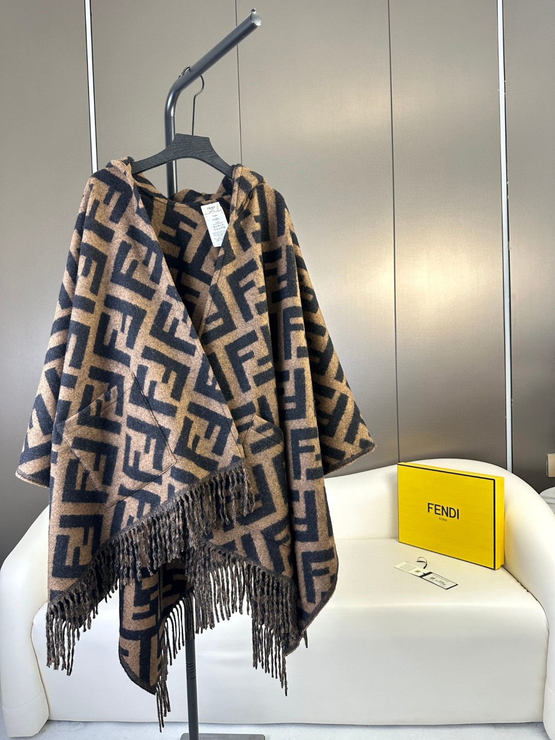 [TOP] FENDI FF Hooded Cape Shawl - Brown