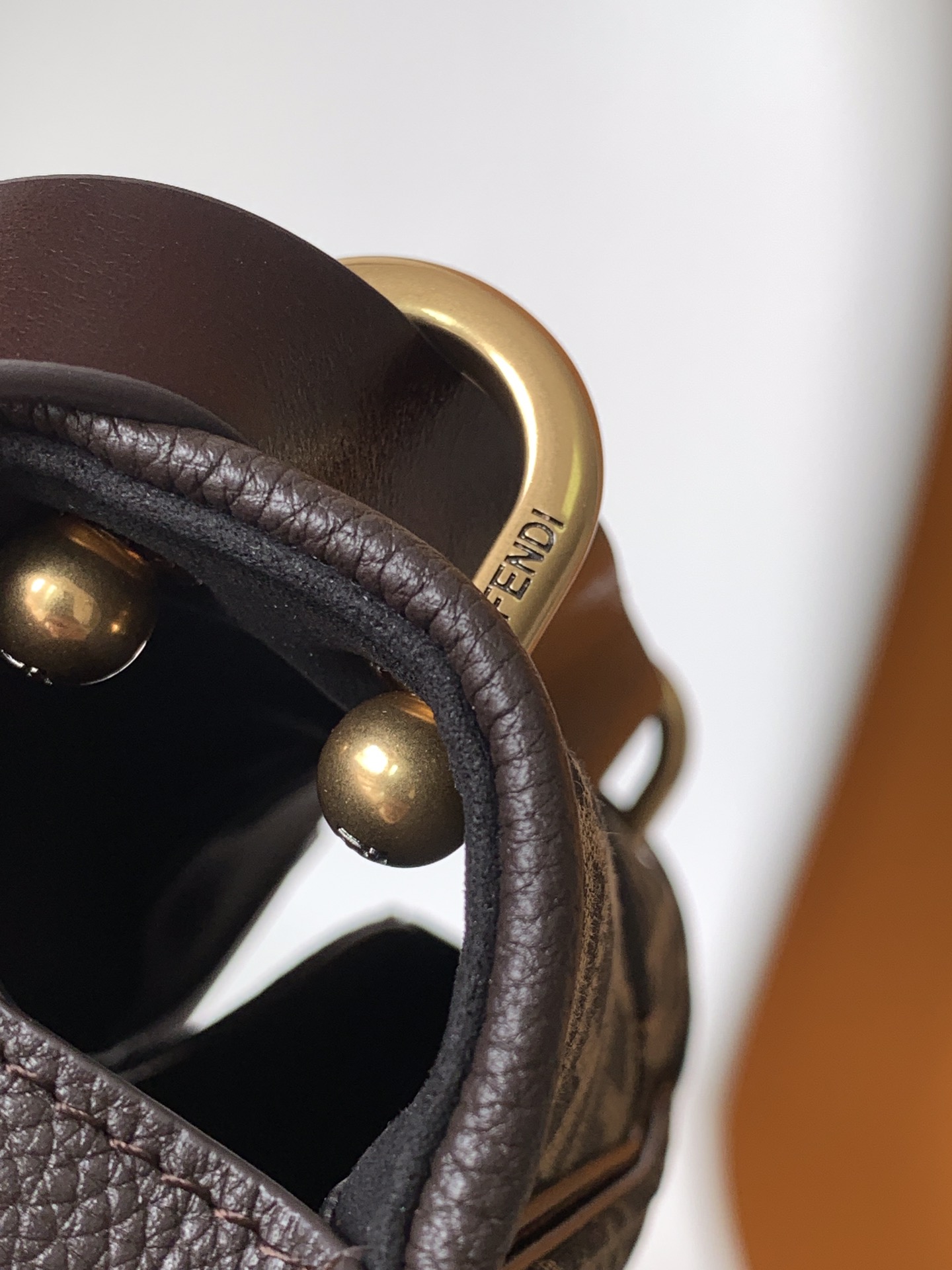 [TOP] FENDI C'Mon Bag 25-7-20cm  - Brown