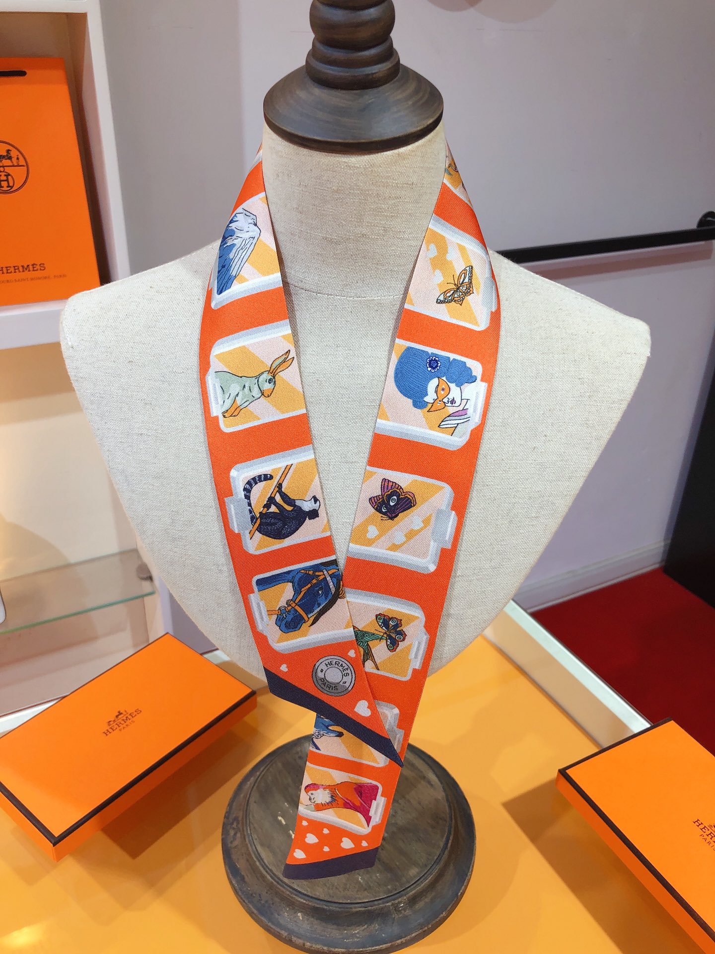 [TOP] HERMES Dynamic Sharing Twilly Scarf 86 x 5 cm - 4 Colours