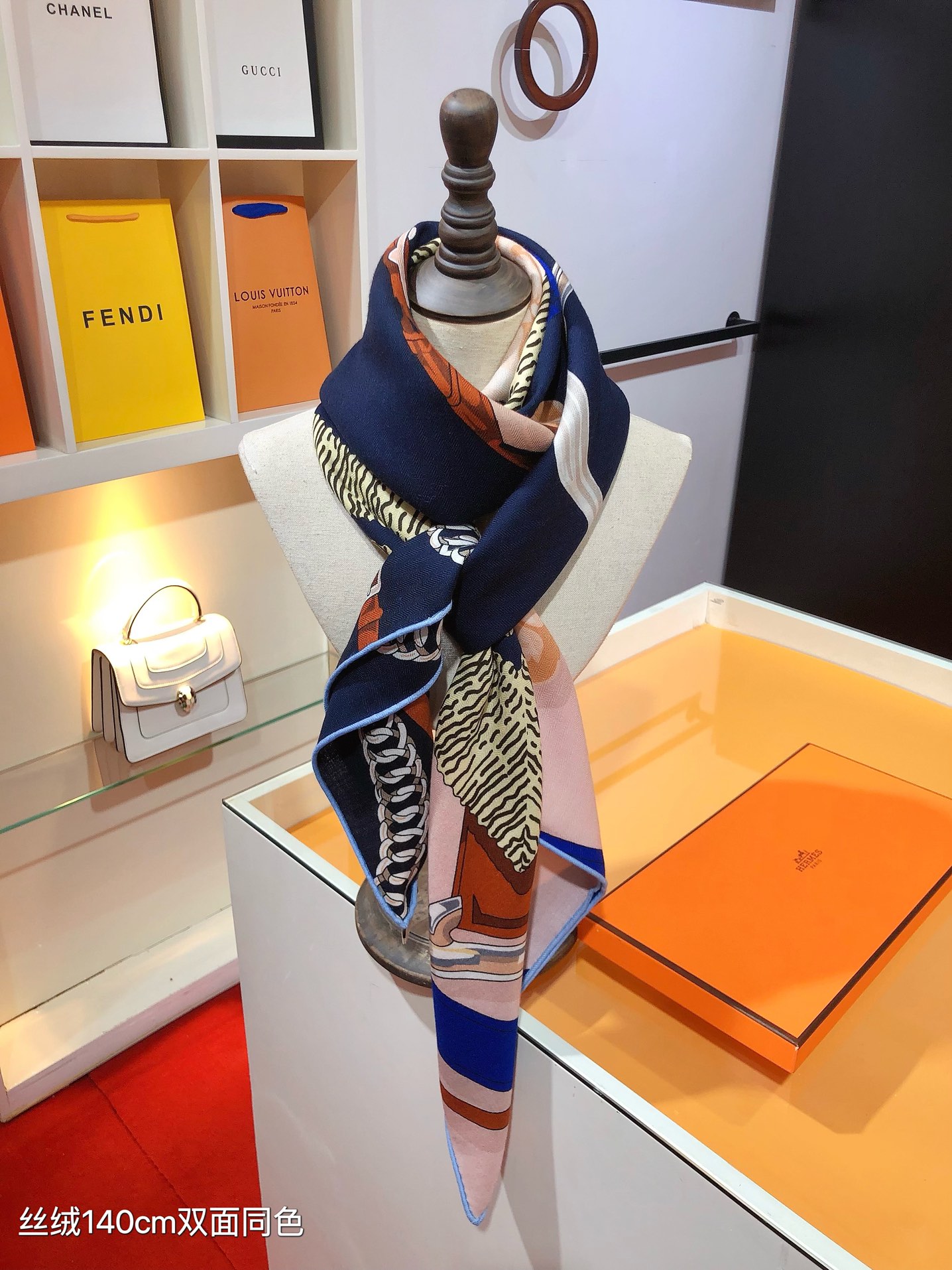 [TOP] HERMES Square Scarf 140 x 140 cm - 3 Colours