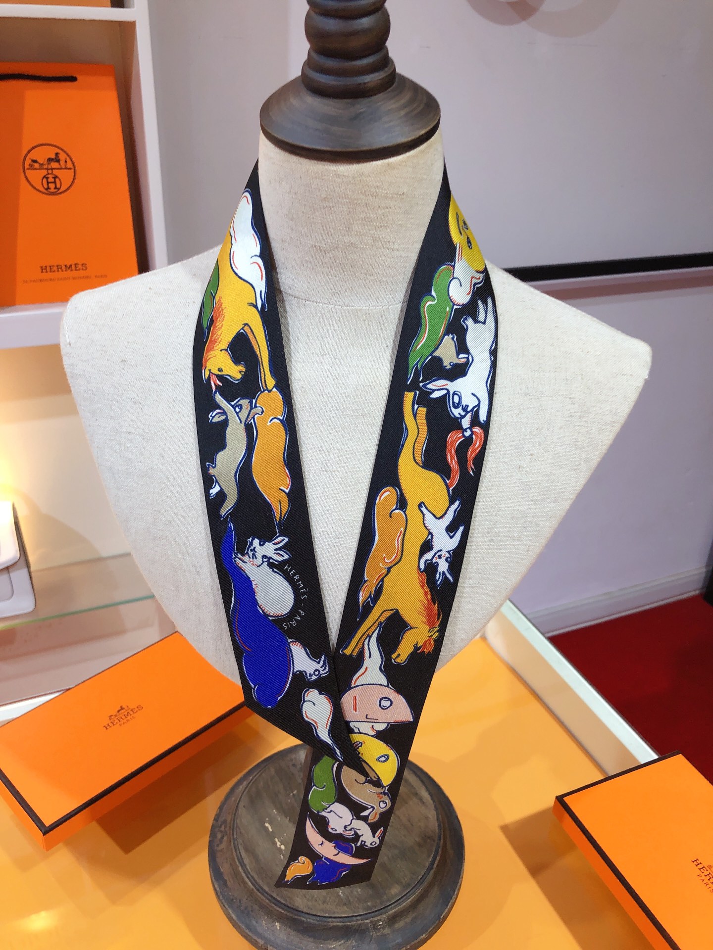 [TOP] HERMES One Thousand and One Rabbits Twilly Scarf 86 x 5 cm - 4 Colours