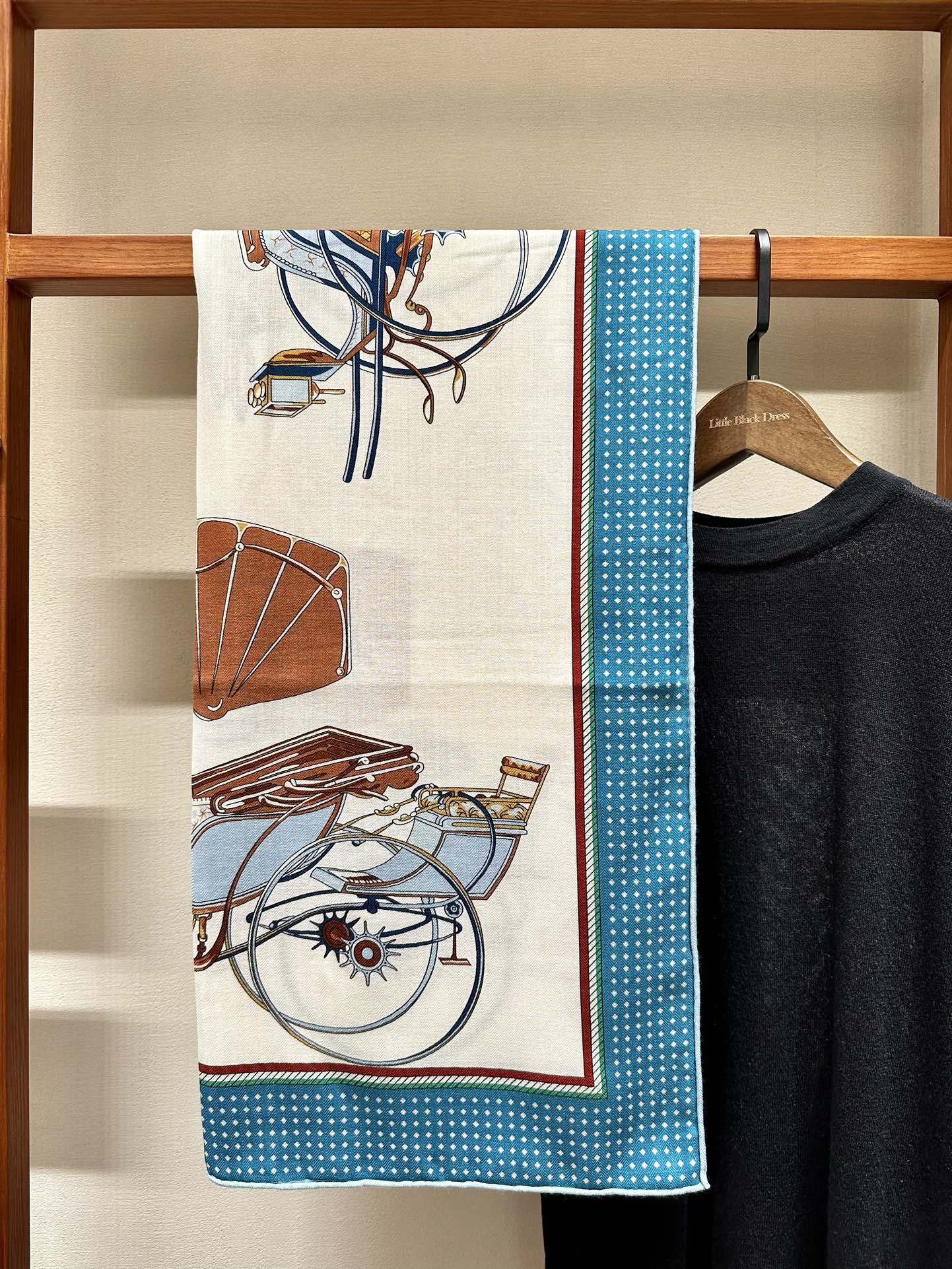 [TOP] HERMES Holiday Carriage Square Scarf 140 x 140 cm - 2 Colours