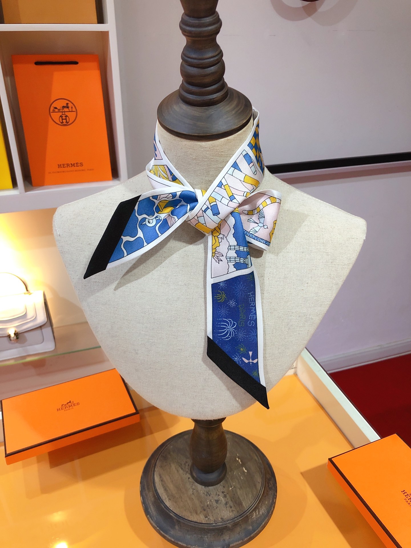 [TOP] HERMES Factory Suite Twilly Scarf 86 x 5 cm - 4 Colours