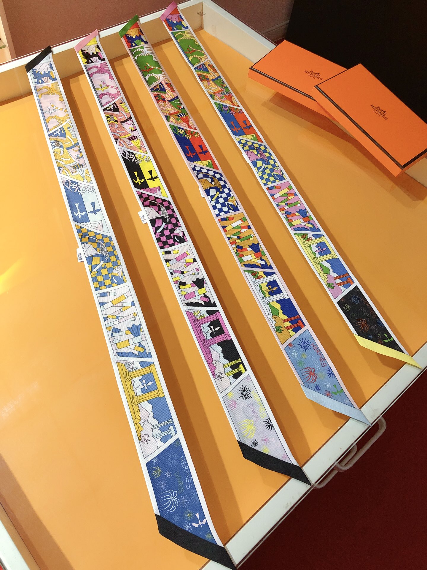 [TOP] HERMES Factory Suite Twilly Scarf 86 x 5 cm - 4 Colours